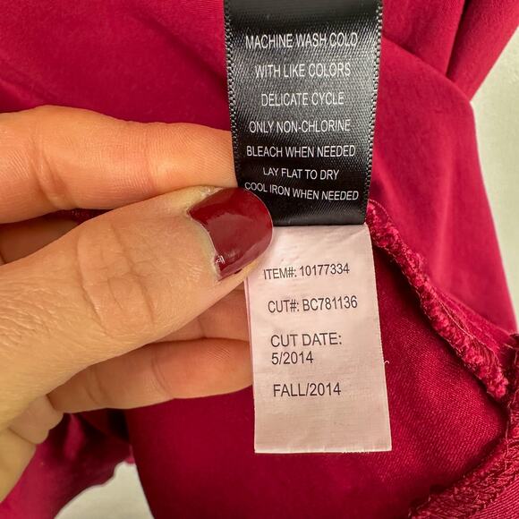 Torrid Dark Pink Heavyweight Scoop Neck Pleated Full Circle Skirt Dress - Picture 5 of 7